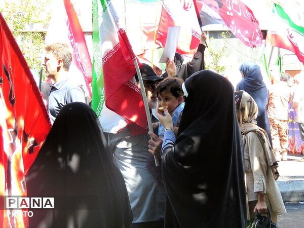 ۳۱۳ هزار جان‌فدا؛ روایت حماسه‌ای که در قاب‌ها ماندگار شد