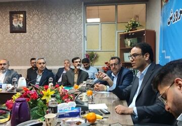 برگزاری شورای اداری ناحیه چهار اهواز با حضور مدیرکل آموزش و پرورش خوزستان