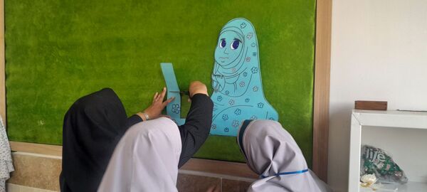 آماده‌سازی نمازخانه آموزشگاه زهرا عبداللهیان ارغا 