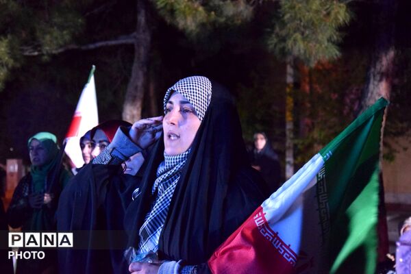 شکوه حضور مردم کرج در پنجاه و دومین شب