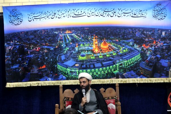 راه را باز نمایید...محرم آمد