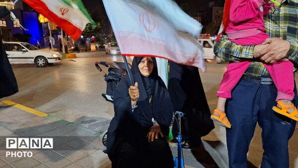 سفیران سلامت ناحیه شش در میدان دانشجو گرد هم آمدند