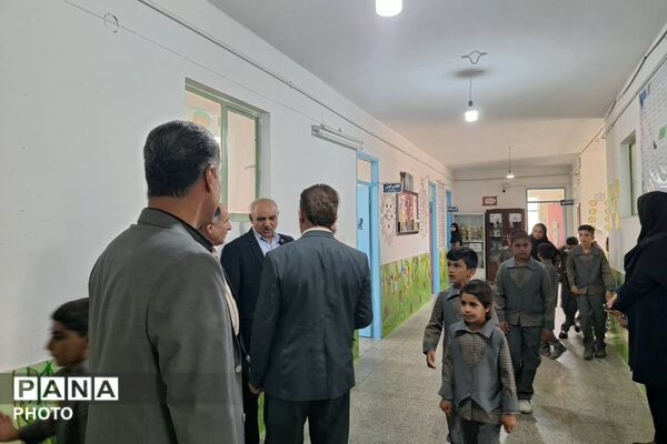 طنین زنگ مهر و مقاومت در مدارس خفر