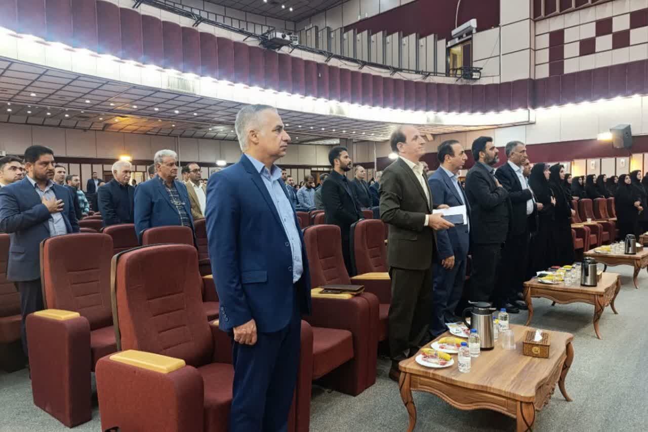 گردهمایی تخصصی مدیران مدارس ناحیه چهار شیراز
