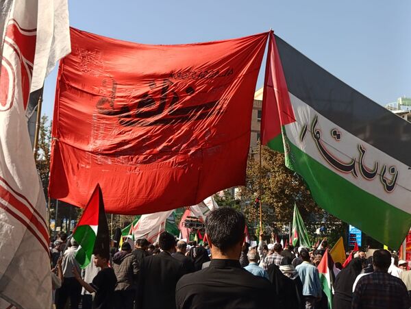 جمع خشم نصر در دومین سالگرد طوفان الاقصی؛ مردم پرشور به خیابان‌ها آمدند