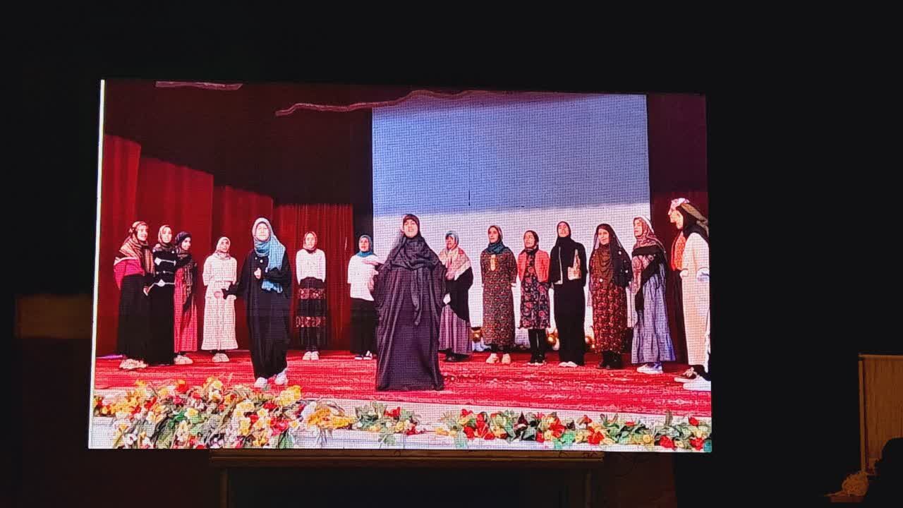 تقدیر از برگزیدگان جشنواره امید فردا