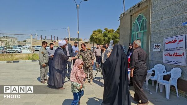 اقامه باشکوه نماز جمعه فامنین با حضور پرشور مردم و مسئولان