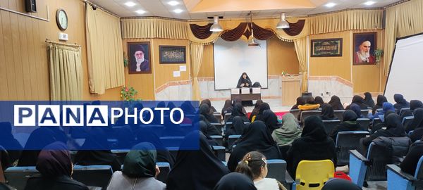 اولین کارگاه شناخت و تکنیک‌های ارتباط با نوجوانان در شیروان