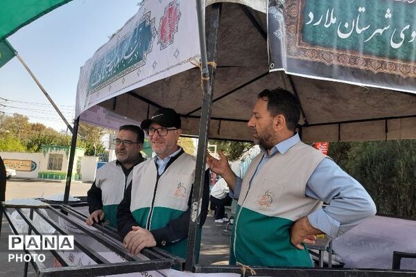 تجلی فرهنگ رضوی در دبیرستان طلوع‌فجر ملارد با برپایی موکب چایخانه حضرت الرضا(ع)