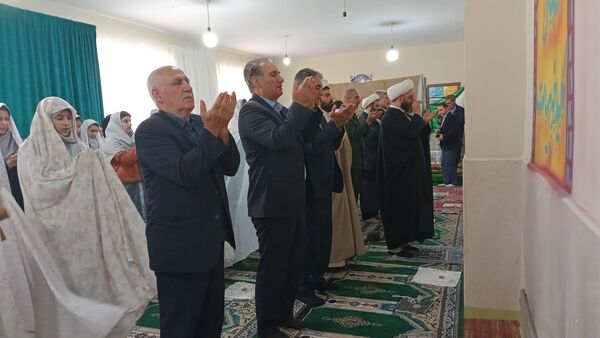 قاب اقامه نماز در مدارس اهر