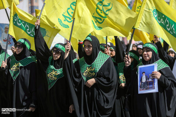 رزمایش جان‌فدایان ایران
