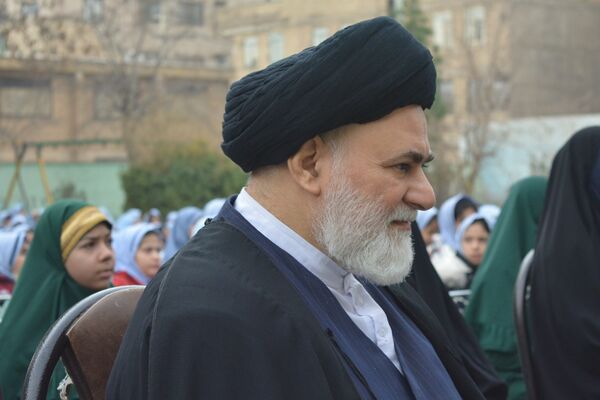 حضور خادمان رضوی در مدرسه قدر بهارستان‌دو