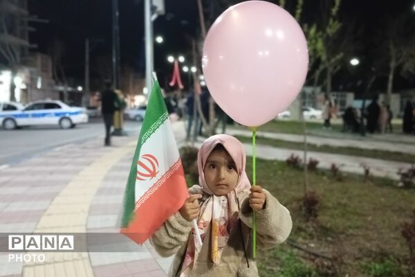 شبی به رنگ  صورتی 