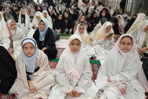اقامه نماز جمعه در مصلی بزرگ نسیم شهر