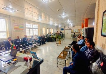 حضور مدیر آموزش و پرورش کاشمر در دبیرستان پسرانه میثاق