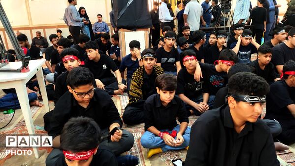 حضور پرشور دانش‌آموزان در چهاردهمین «احلی من‌العسل» بندرعباس
