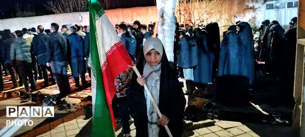 نماز استغاثه امام زمان(عج) در راهپیمایی 