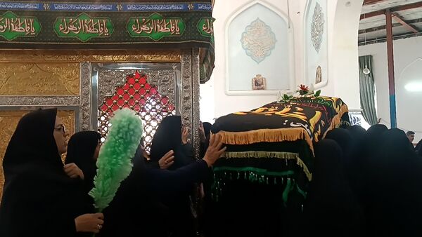برگزاری مراسم تشییع نمادین پیکر حضرت فاطمه(س)در امامزاده سید محمد(ع)کاشمر