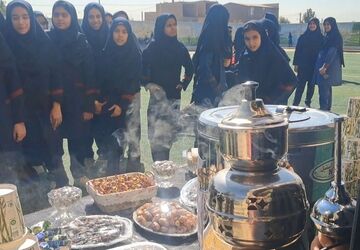 برپایی موکب فاطمی در دبیرستان شهید خسروی زارچ هم‌زمان با ایام فاطمیه
