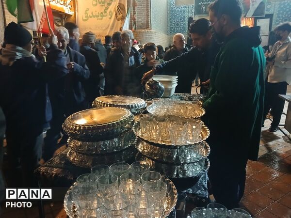 خدمت رسانی در حاشیه تجمعات نیشابور 