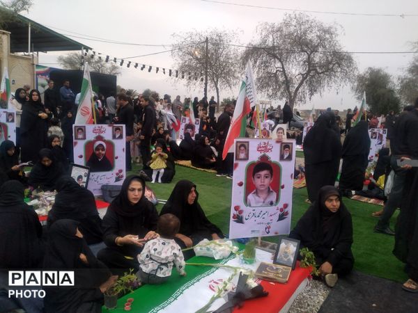  یاد فرشتگان آسمانی در گلزار شهدای دبستان شجره طیبه