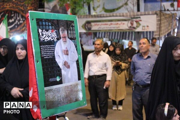 تجمعات مردمی در میدان شهید بجنورد