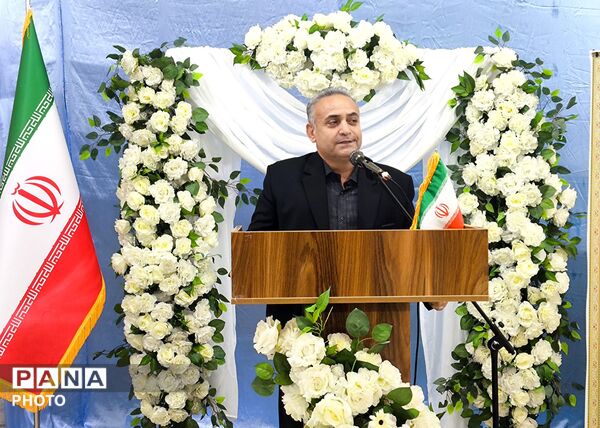 آیین تجلیل از فرهنگی بازنشسته در شهرستان مانه
