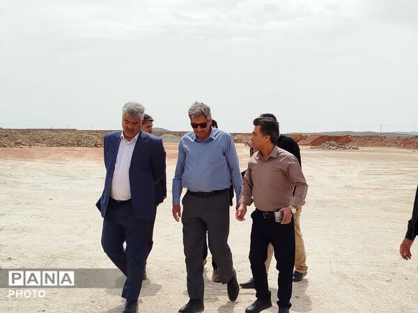 بازدید فرماندار  از شرکت زرین‌فلز کاشمر