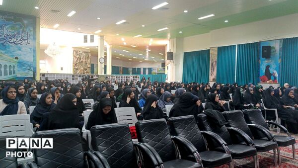 نشست تبیینی اعضای شورای دانش آموزی نواحی مشهد