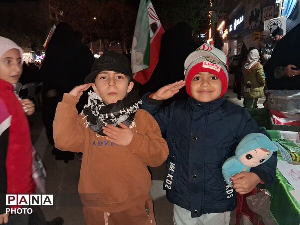 سربازان دهه نودی در قلب میدان 