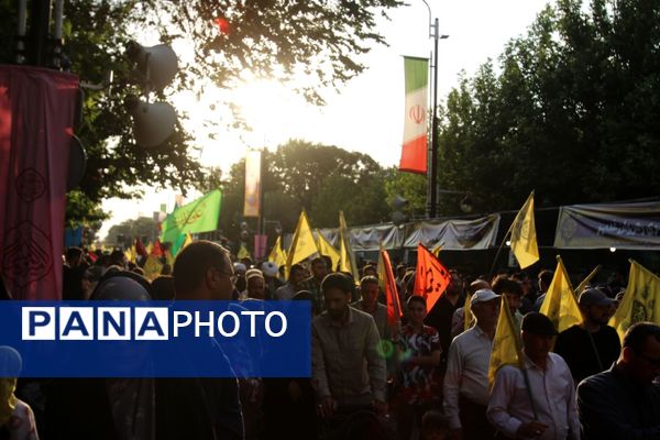 حضور پرشور اقشار مردم در جشن عید غدیر زنجان