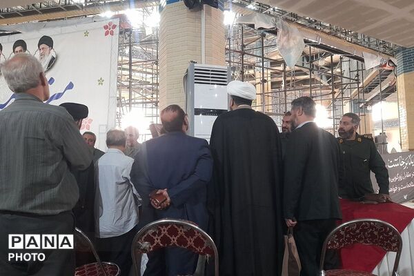 نماز جمعه این هفته قدس با سخنرانی رئیس آموزش و پرورش و برپایی میزهای خدمت