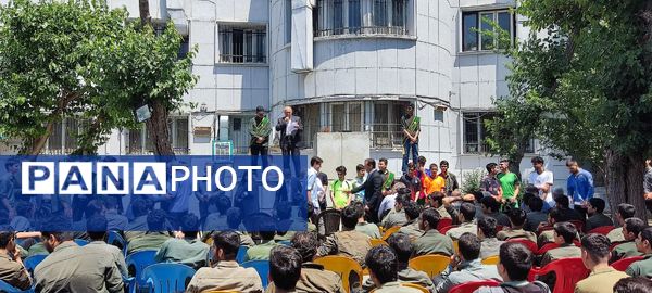 زمین چمن فرصتی برای سلامت دانش‌آموزان