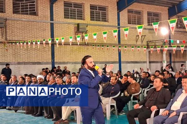 برگزاری برنامه میدان انقلاب بمناسبت دهه فجر در شهرستان باشت