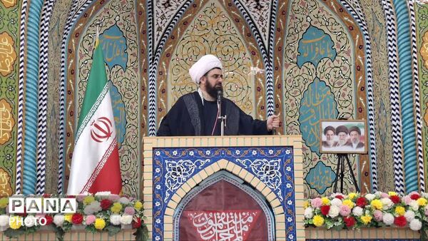برگزاری باشکوه نماز جمعه فامنین با حضور مردم ولایتمدار 