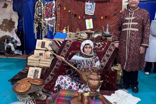 یلدایی به یاد ماندنی در مدرسه البرز رودهن