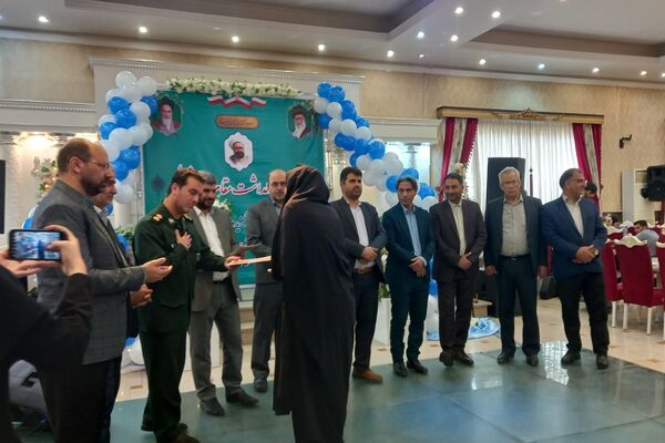 برگزاری آیین بزرگداشت مقام شامخ معلّم د شهرستان قرچک 