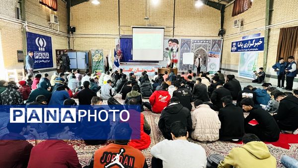 آموزش مقدماتی خبرنگاری پسران کرمان در آموزشگاه پیامبر اعظم(ص)