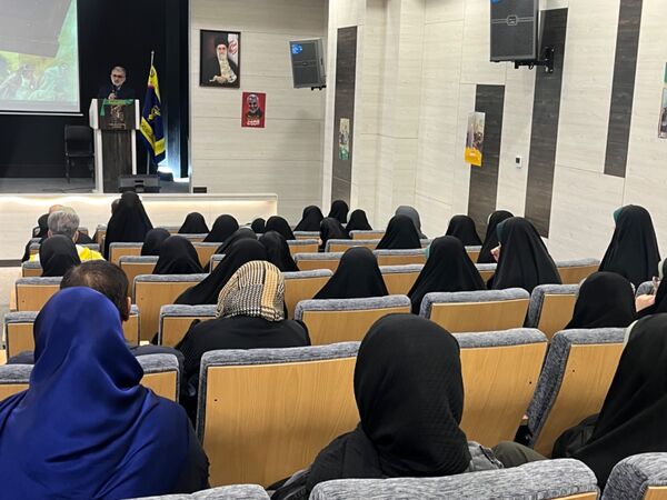 اعزام دانش‌آموزان شهرستان قدس به سرزمین نور