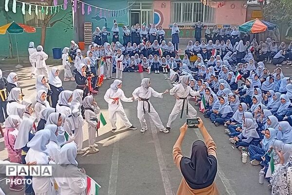 المپیاد ورزشی درون مدرسه‌ای در مدارس شاهد نجمه، راضیه شکرایی و شهید مجید مجیدی ناحیه دو شهرری 