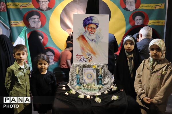 میدان ساعت تبریز میزبان اجتماع پرشور مردم آذربایجان شرقی در مراسم شام غریبان «آقای شهید ایران»