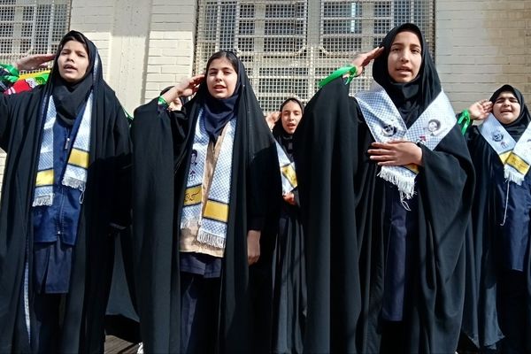 گرامیداشت یوم الله ۲۲بهمن ماه و دهه فجر در دبیرستان حضرت فاطمه(س) شهر بار نیشابور 