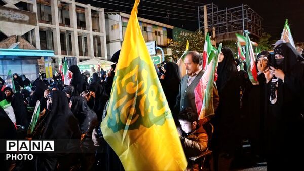 قاب‌هایی خاص از حضور افراد متنوع در تجمعات