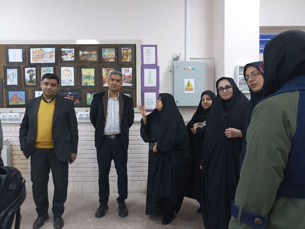 بازدید کارشناسان فحک از هنرستان فلسطین