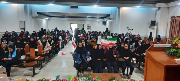 جشن روز دانش آموز در دبیرستان مهشید مصلی نژاد 