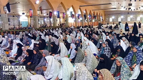 نماز جمعه عبادی و سیاسی در مصلی یاسوج