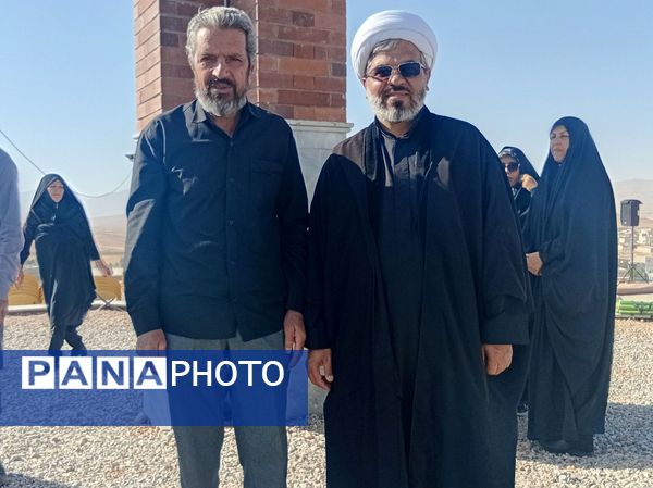 برگزاری مراسم پرفیض دعای ندبه در تپه نورالشهدا شهر نقنه