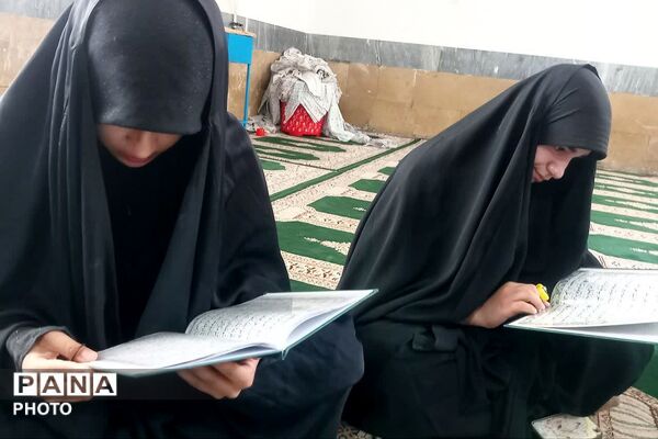 جلسه ختم قرآن در مسجد صاحب‌الزمان(عج) دیشموک