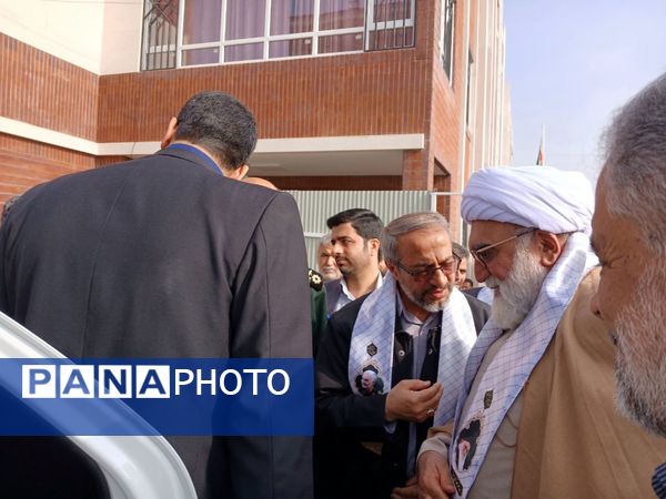 آیین افتتاح همزمان دبستان و کلنگ‌زنی سالن مطالعه مجموعه امام حسین(ع) در مشهد