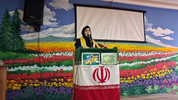 جشنواره دهه فجر مدرسه‌ای